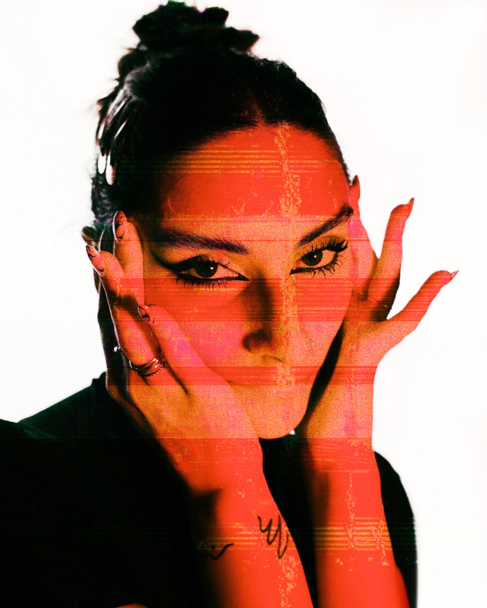 STUDIO POP — RED/BLACK &mdash; photo 1